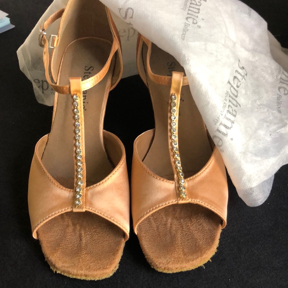 Dance shoes